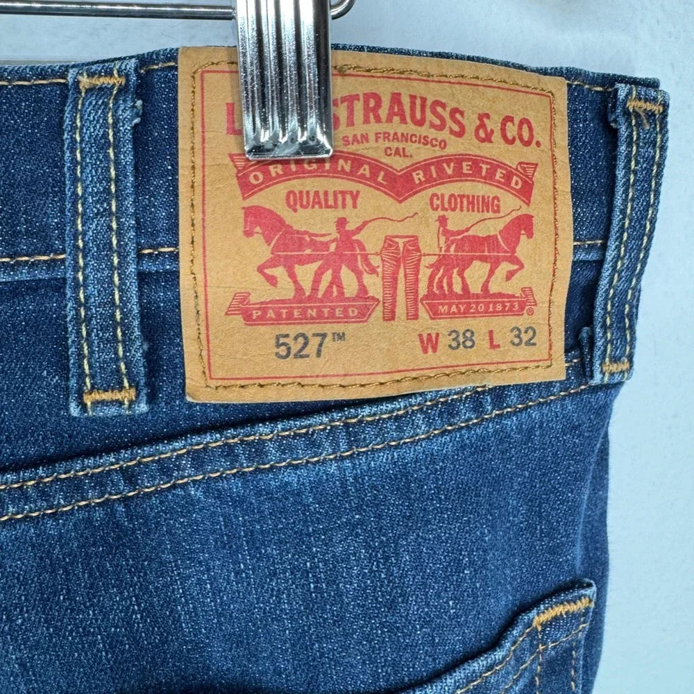 Levis levis whiskered